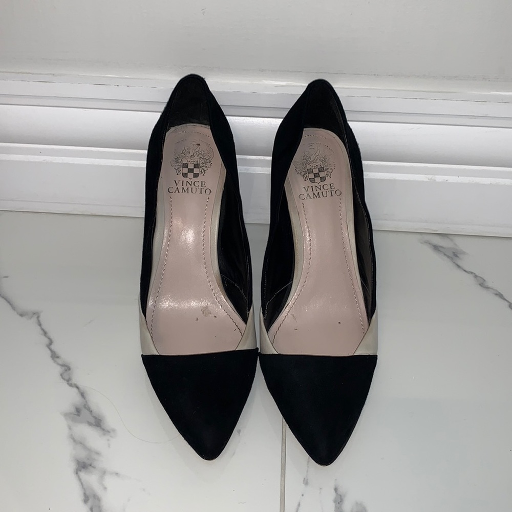 Barely Worn! Vince Camuto Black & White Pumps